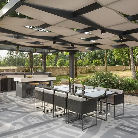 Frame In Cental Istria For Families With Playground And Wellness Вилла *